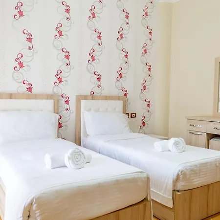 Briel 3* Golem (Tirana)