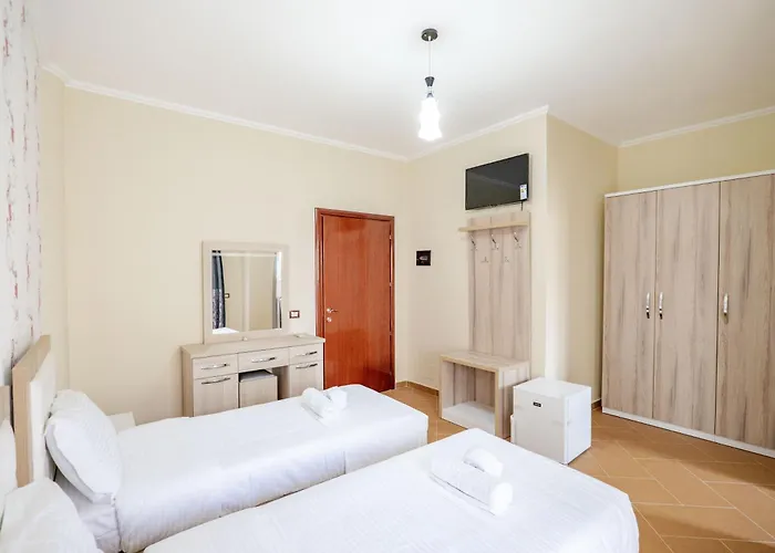 Briel 3* Golem (Tirana)