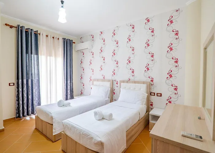 Briel Hotel Golem (Tirana)