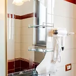 Briel Otel Golem (Tirana)