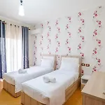 Briel Otel Golem (Tirana)