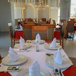 Briel Otel Golem (Tirana)