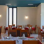 Briel 3* Golem (Tirana)