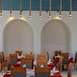 Briel Otel Golem (Tirana)