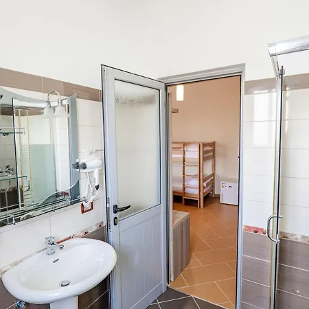 Briel 3* Golem (Tirana)