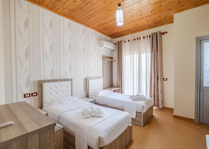 Briel 3* Golem (Tirana)