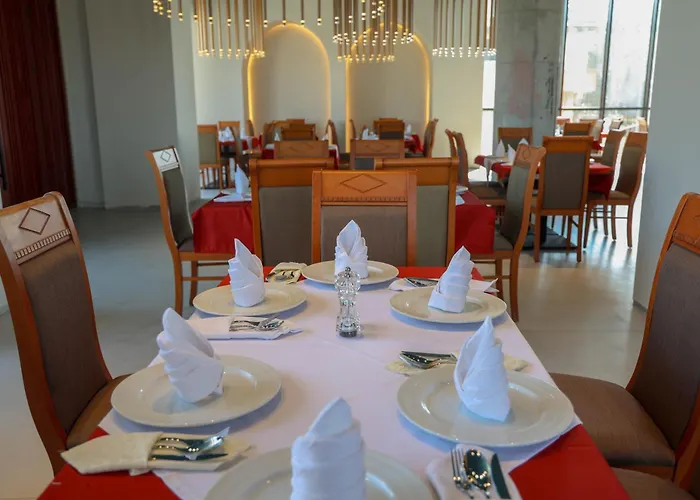 Briel Hotel Golem (Tirana)